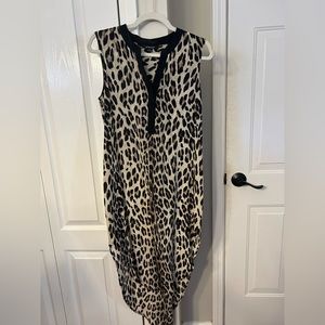 Acrobat midi leopard dress